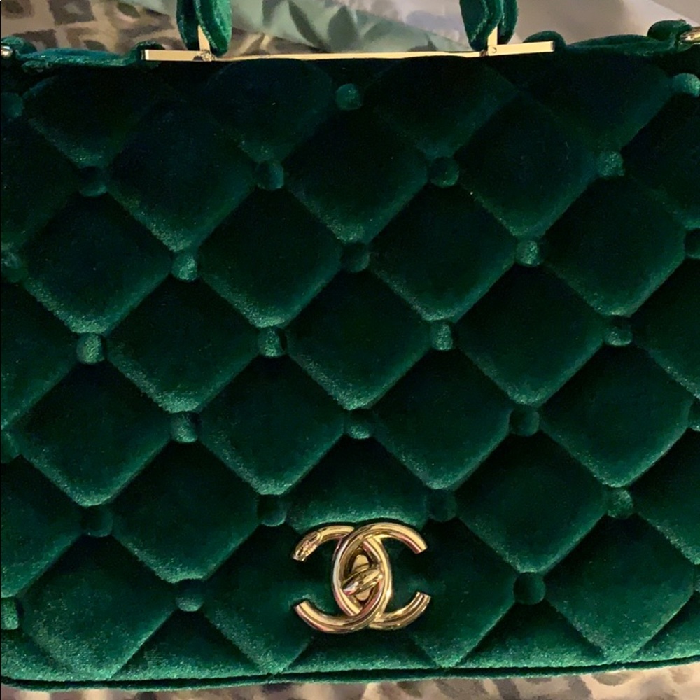 Green vintage handbag